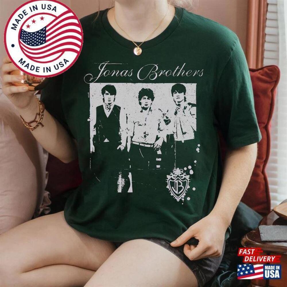 Jonas Brothers Retro Shirt Five Albums One Night Tour Unisex Classic